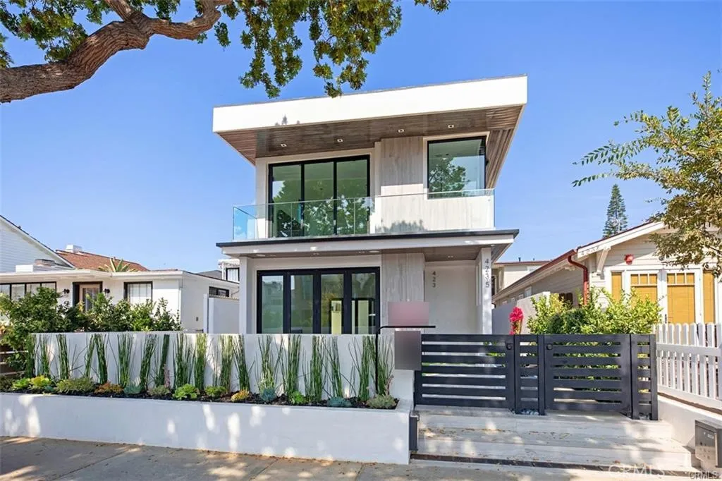 423 Orchid Ave