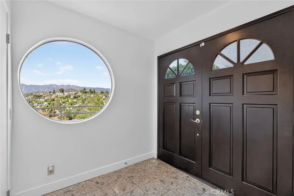 1425 Columbia Dr, Glendale, California 91205 — photo 5