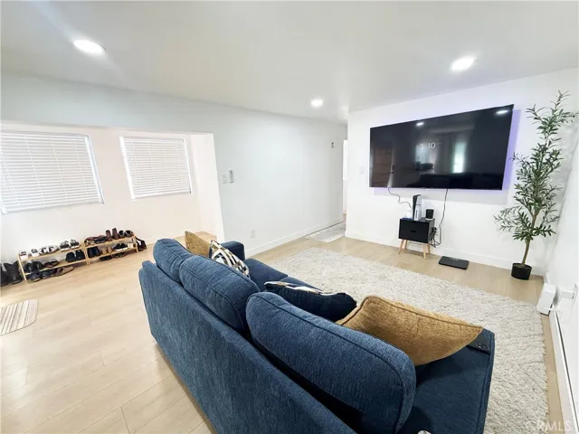 2767 W. 1st St. 35, Santa Ana, California 92703 — photo 4