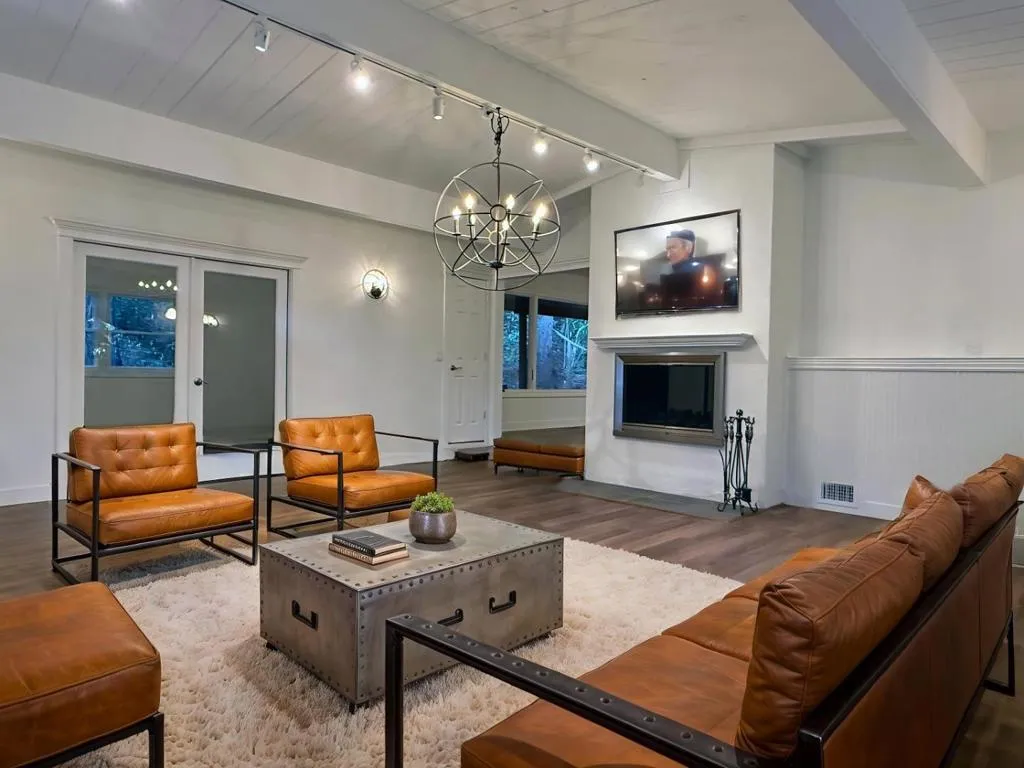 783 Moraga Rd