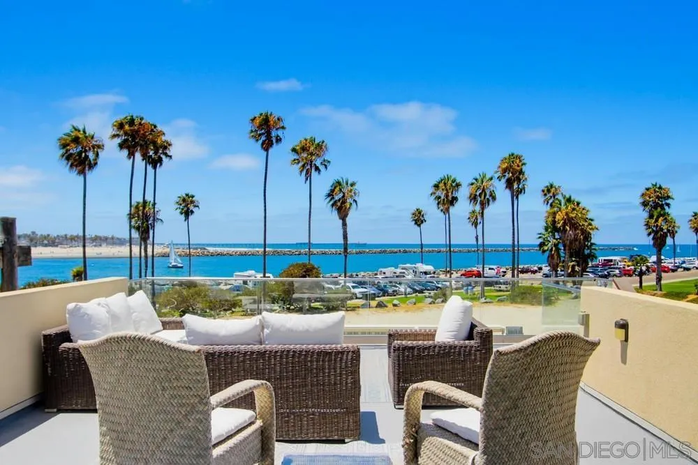2629 31 Ocean Front Walk