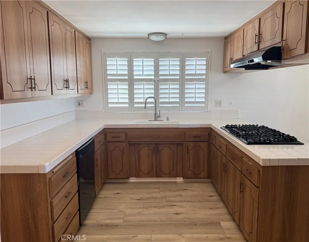 1438 W 124th, Los Angeles, California 90047 — photo 5