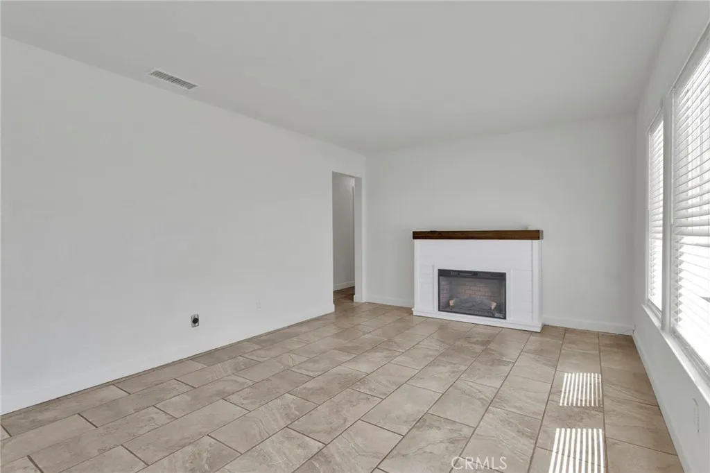 18200 Hercules, Hesperia, California 92345 — photo 4
