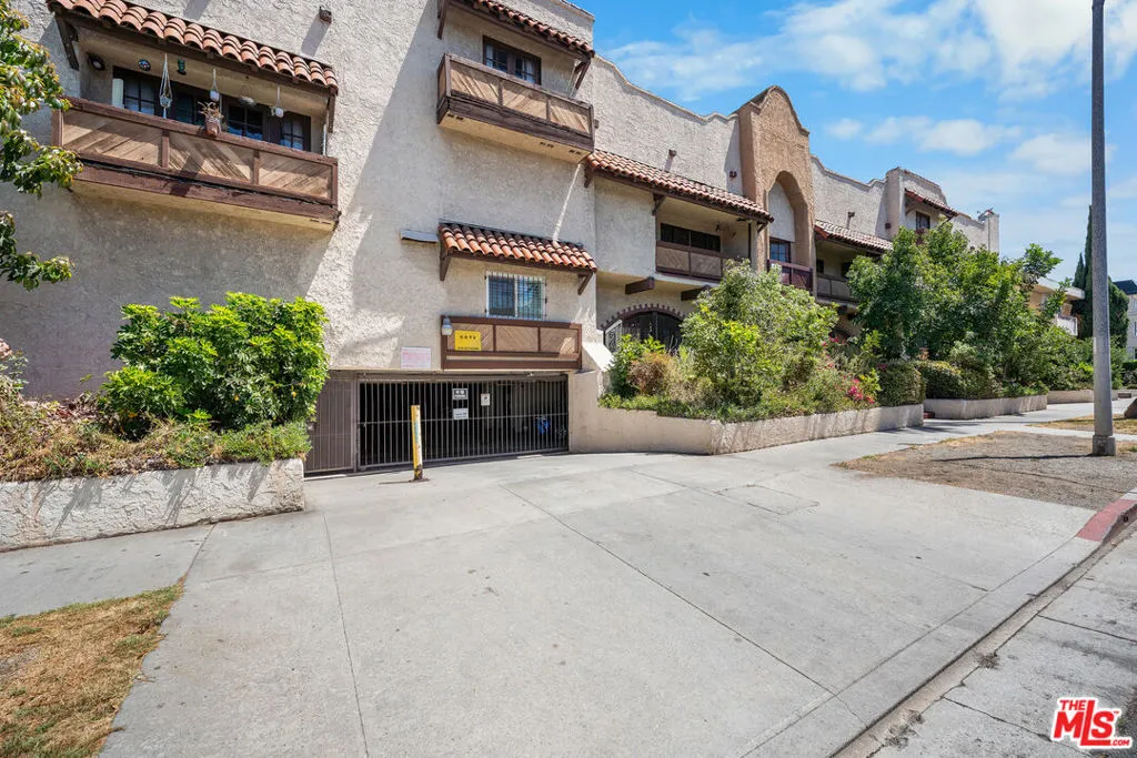 444 S Gramercy Place 10, Los Angeles, California 90020 — photo 4