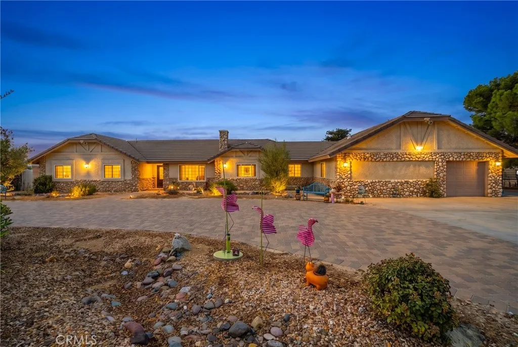 2651 W Avenue N12, Palmdale, California 93551 — photo 4