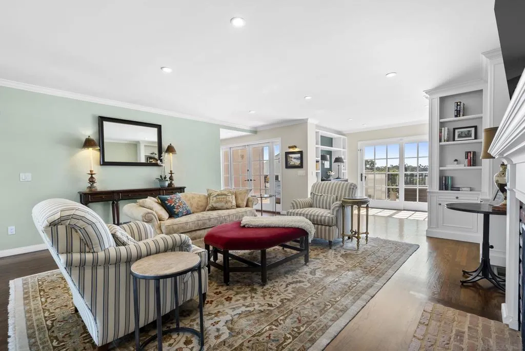 5324 Canterbury Drive, San Diego, California 92116 — photo 5