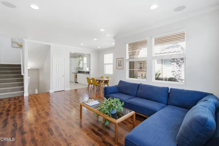 10_living room