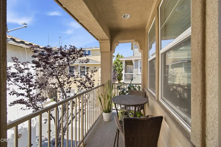 15_balcony