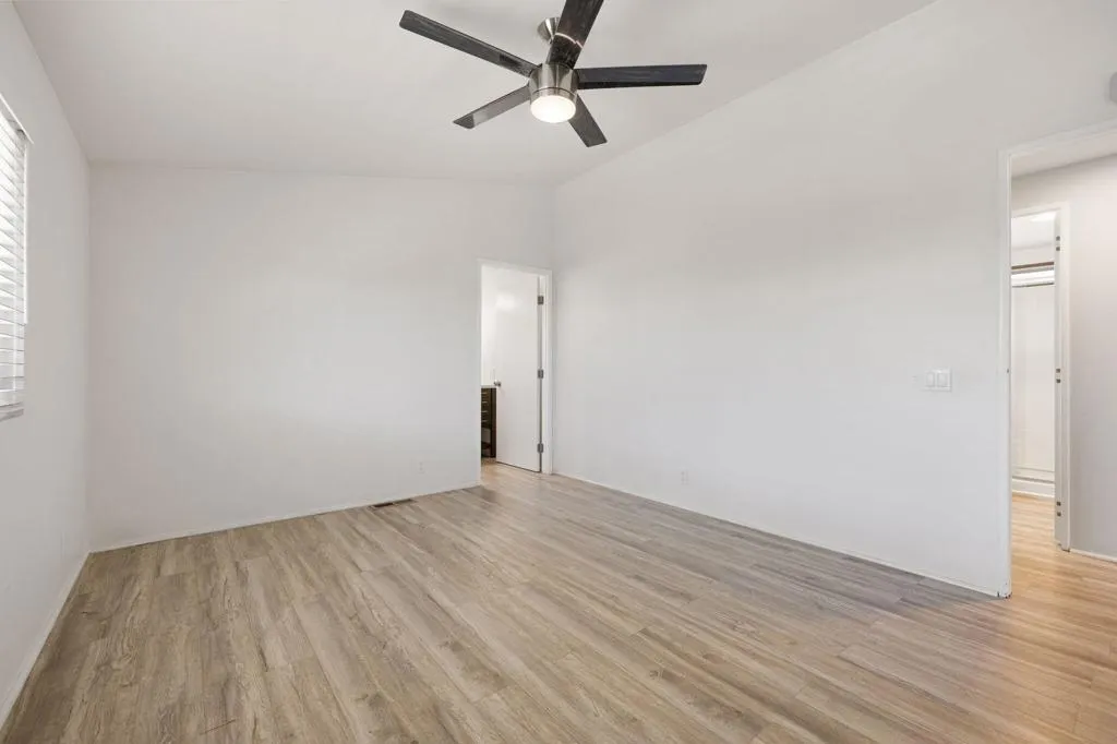 28-web-or-mls-0J3A8223
