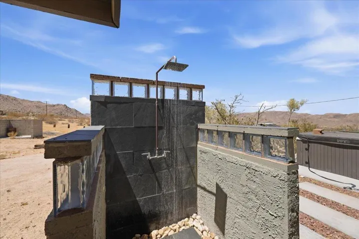 54-Outdoor Shower