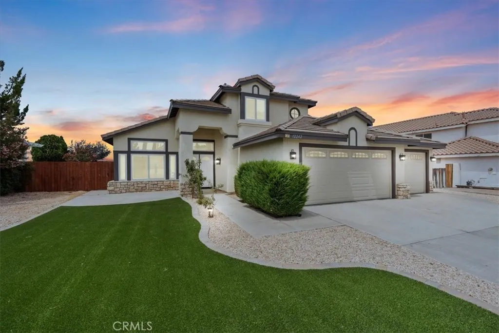12242 San Ysidro