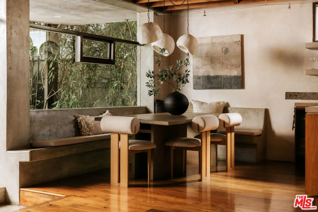 554 Westminster Avenue, Los Angeles, California 90291 — photo 5