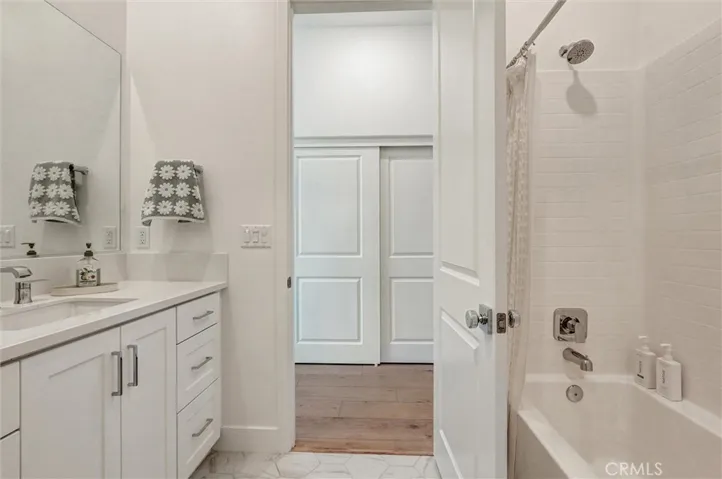 29455 Corte Halcon, Valencia, California 91354 — photo 5