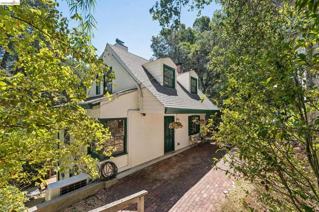 451 Taurus Ave, Oakland, California 94611 — photo 4