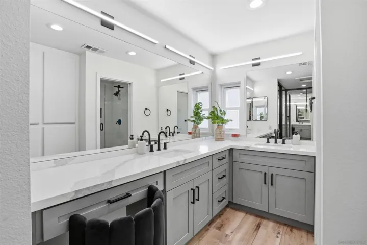 Primary​​‌​​​​‌​​‌‌​​‌​​​‌‌​​​‌​​‌‌​​‌‌​​‌‌​​​​ Bathroom