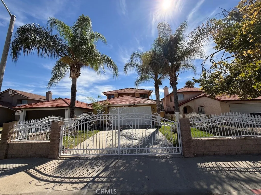 1705 Edgefield