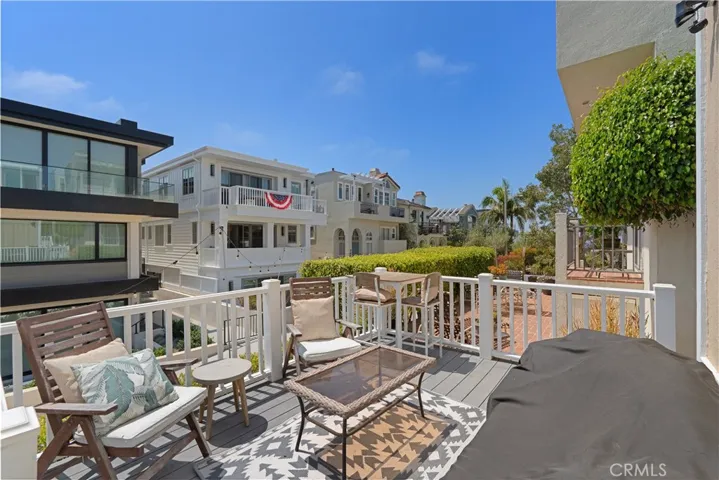 409 16th Street, Manhattan Beach, California 90266 — photo 4