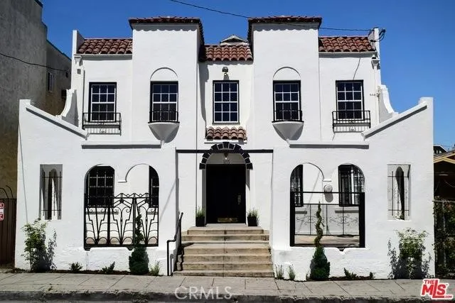 1145 S New Hampshire 3