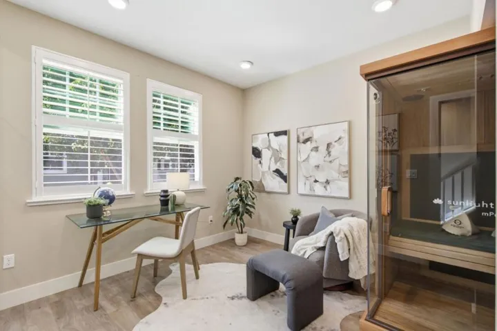 350 Circuit Way, Mountain View, California 94043 — photo 5