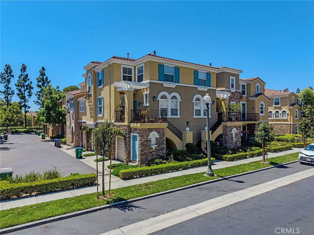 1406 Terra Bella
