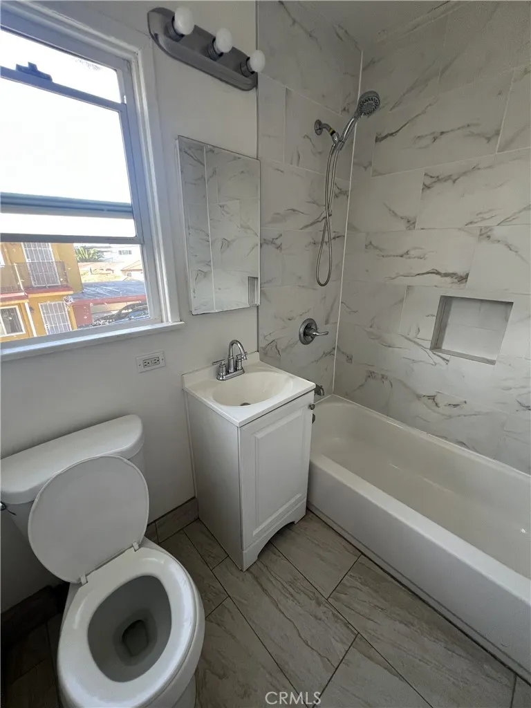 14815 Unit B Lemoli, Gardena, California 90249 — photo 5