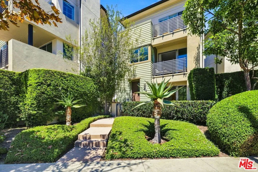 12876 S Seaglass Cir