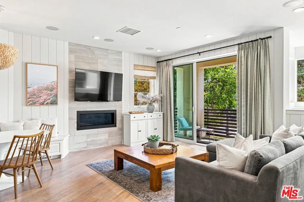 12876 S Seaglass Circle, Los Angeles, California 90094 — photo 4
