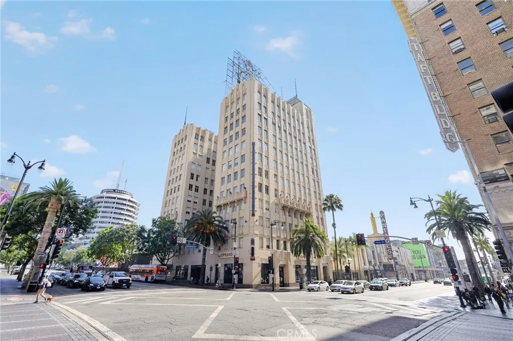 6253 Hollywood 602