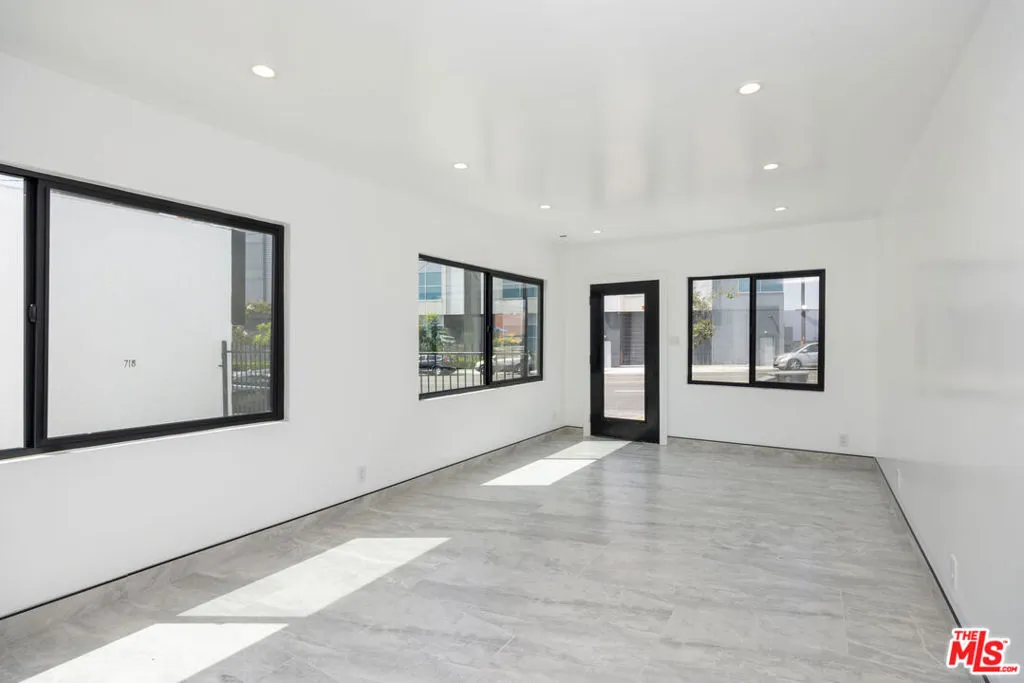 718 Centinela Avenue, Inglewood, California 90302 — photo 4