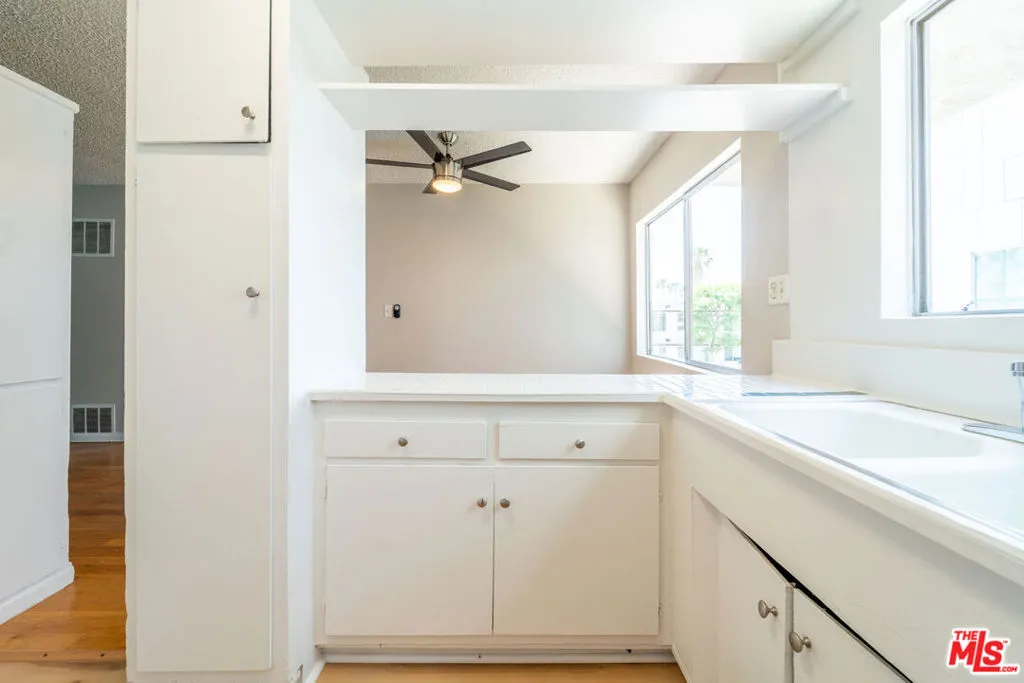 Kitchen bar - facing dining