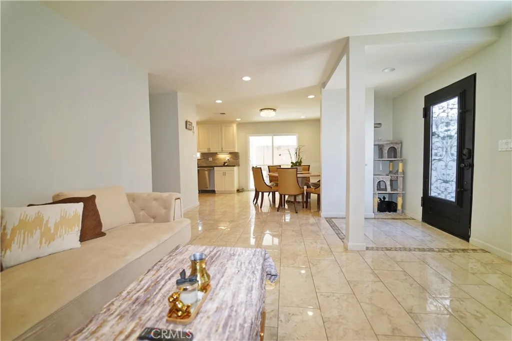 4700 Topanga Canyon, Los Angeles, California 91364 — photo 5
