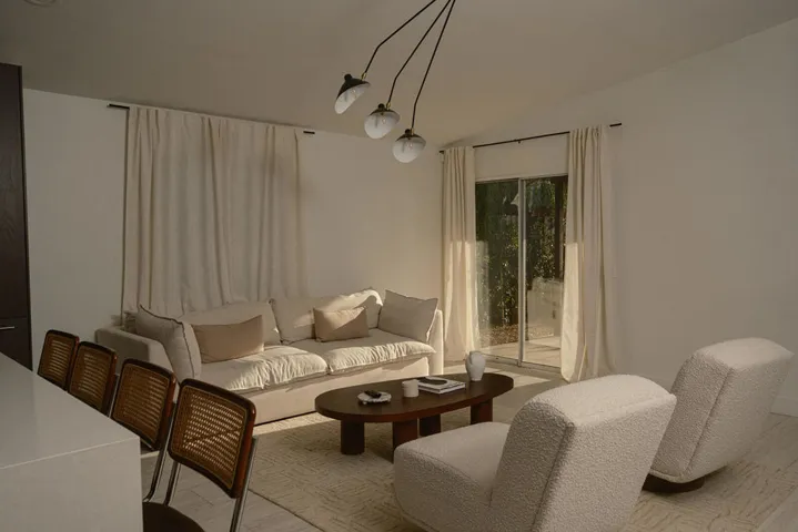 54 La Quinta Home - Sabrina Ryan