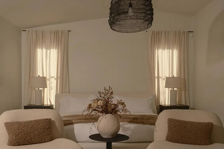 13 La Quinta Home - Sabrina Ryan