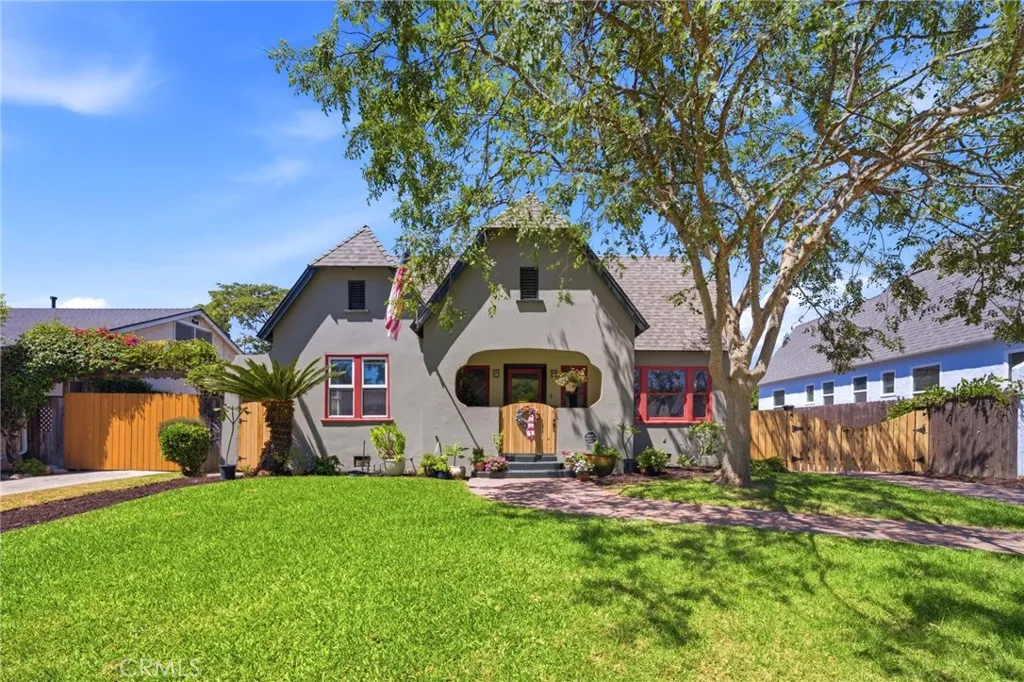 331 S Roosevelt