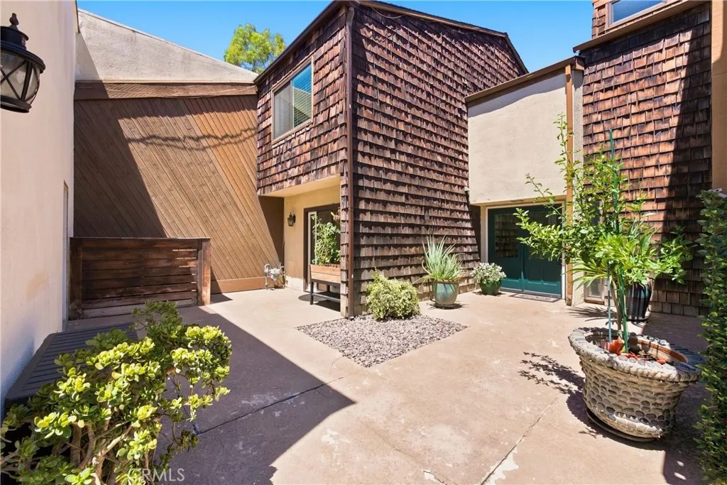 9415 Friendly Woods, Whittier, California 90605 — photo 4