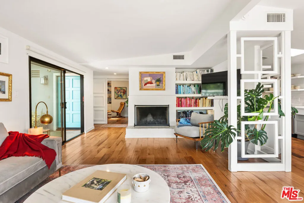 3744 Buena Park