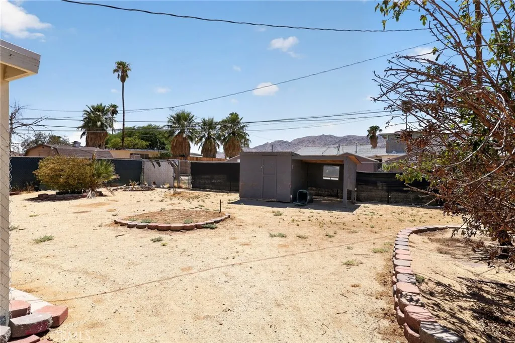 72163 Sun Valley, 29 Palms, California 92277 — photo 4