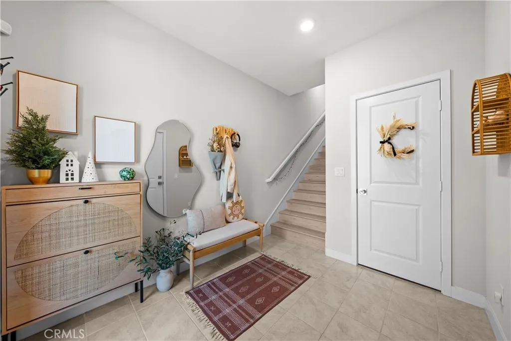 978 Poppy Court, Montebello, California 90640 — photo 4
