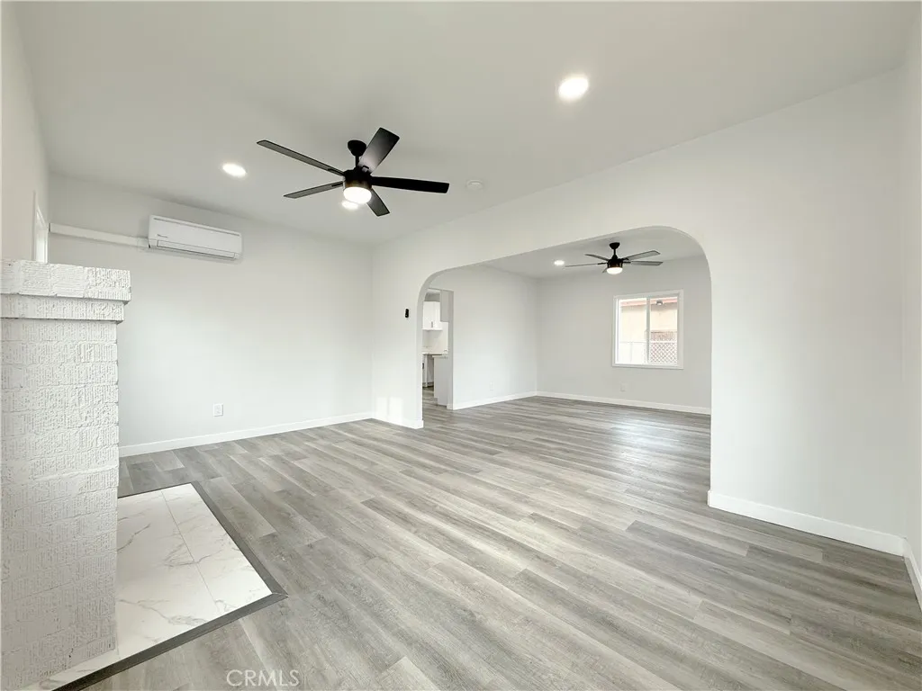 445 E 119th Street, Los Angeles, California 90061 — photo 4