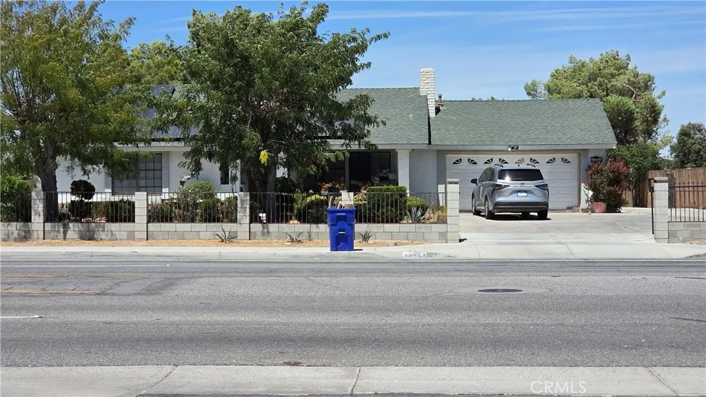 14262 La Mesa Rd, Victorville, California 92392 — photo 4