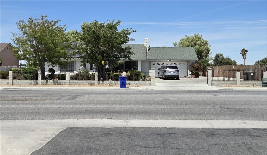14262 La Mesa Rd, Victorville, California 92392 — photo 5
