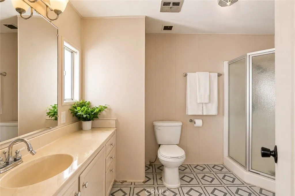 Guest bath