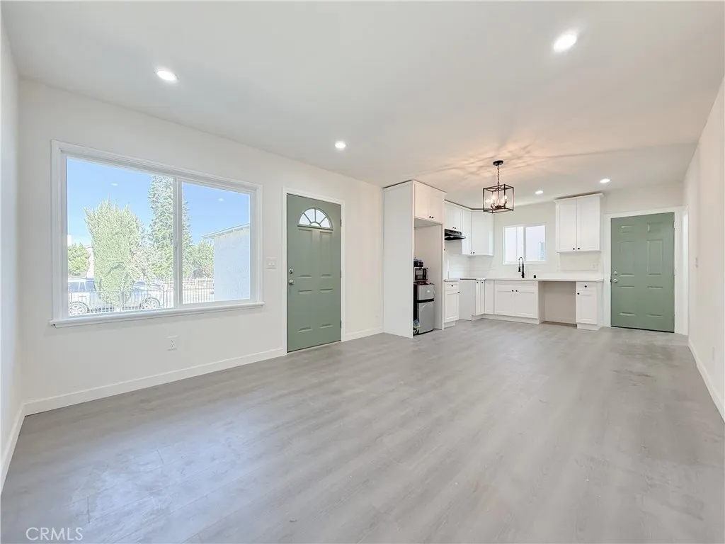 213 N Broadacres Avenue, Compton, California 90220 — photo 4