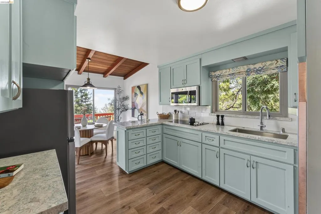 4866 Trinidad, Oakland, California 94602 — photo 5