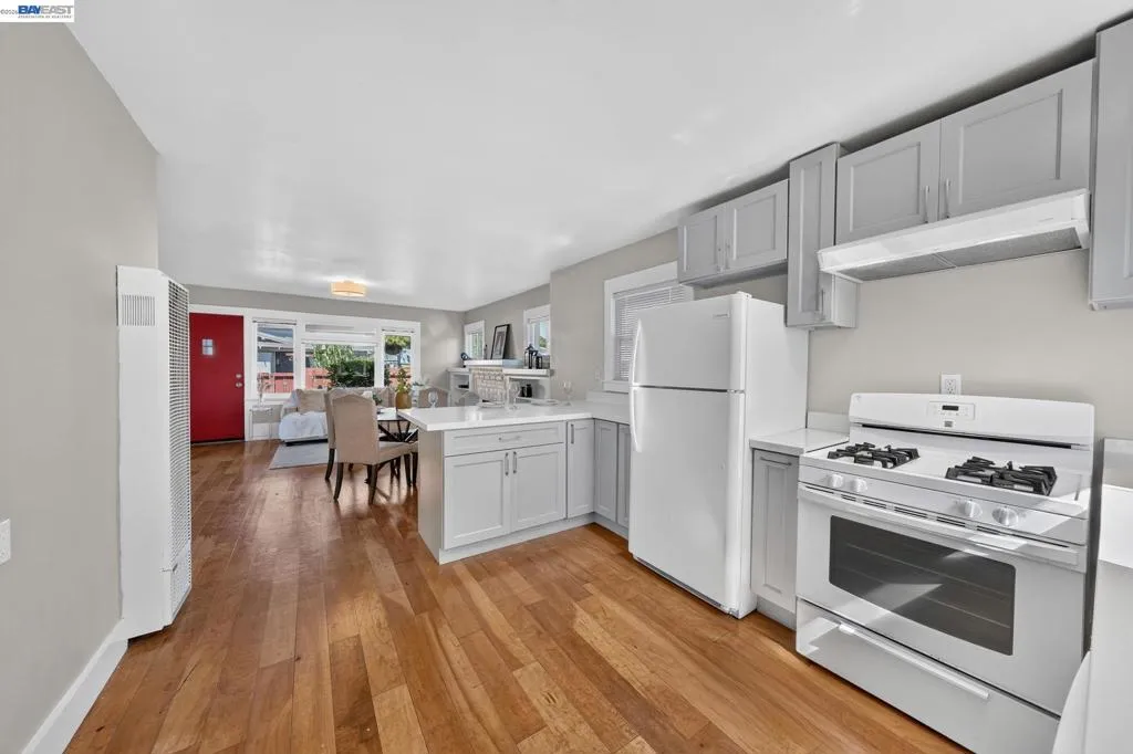 5823 Seminary Ct, Oakland, California 94605 — photo 5