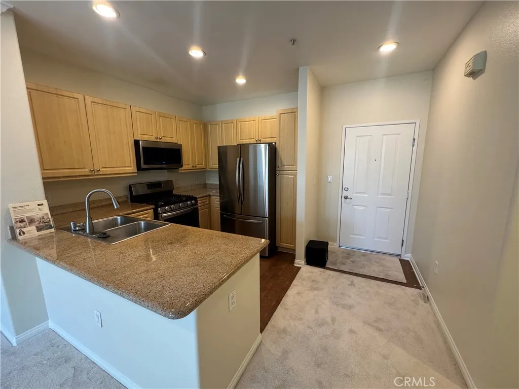 3458 Watermarke, Irvine, California 92612 — photo 5