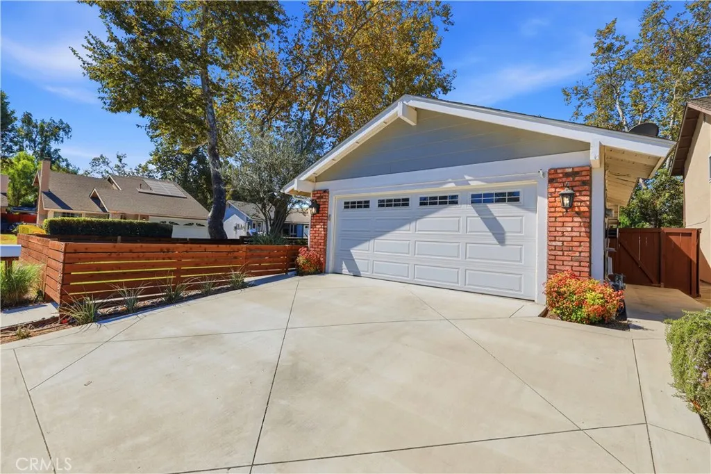 24395 Manzanita Drive, Lake Forest, California 92630 — photo 4
