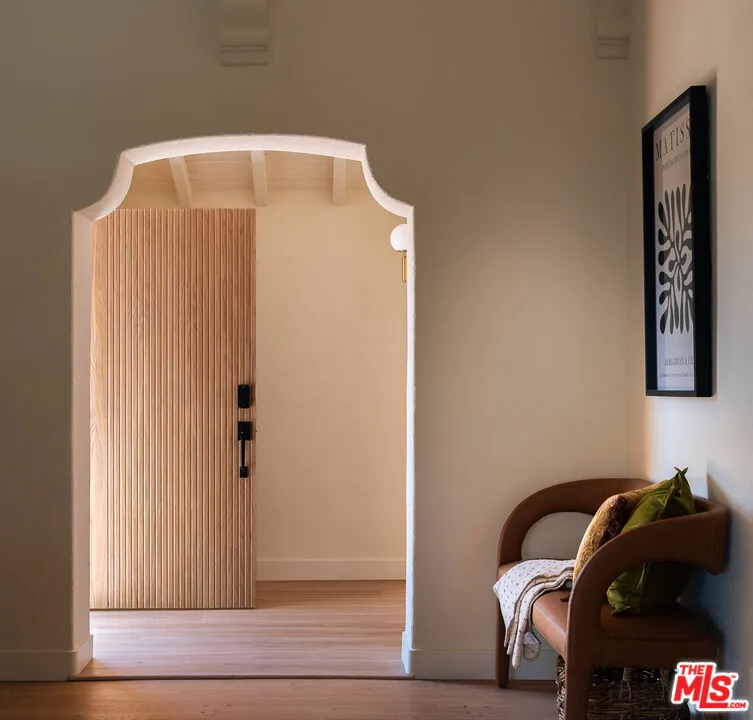 3807 Floresta Way, Los Angeles, California 90043 — photo 4