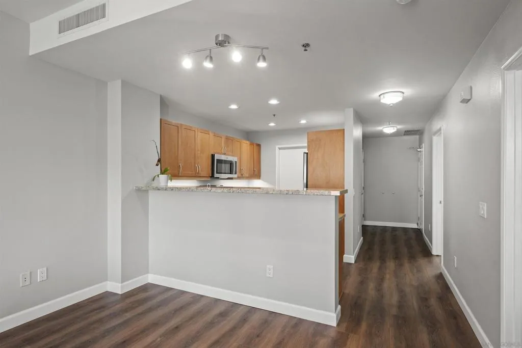 427 9th Ave 504, San Diego, California 92101 — photo 4