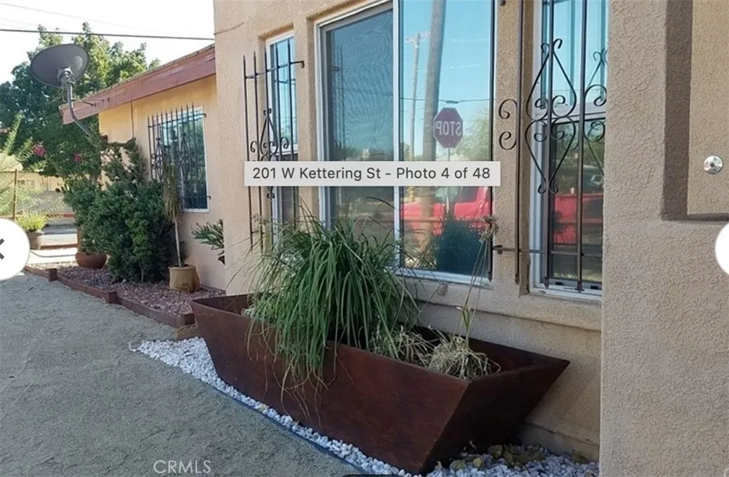201 W Kettering, Lancaster, California 93534 — photo 5